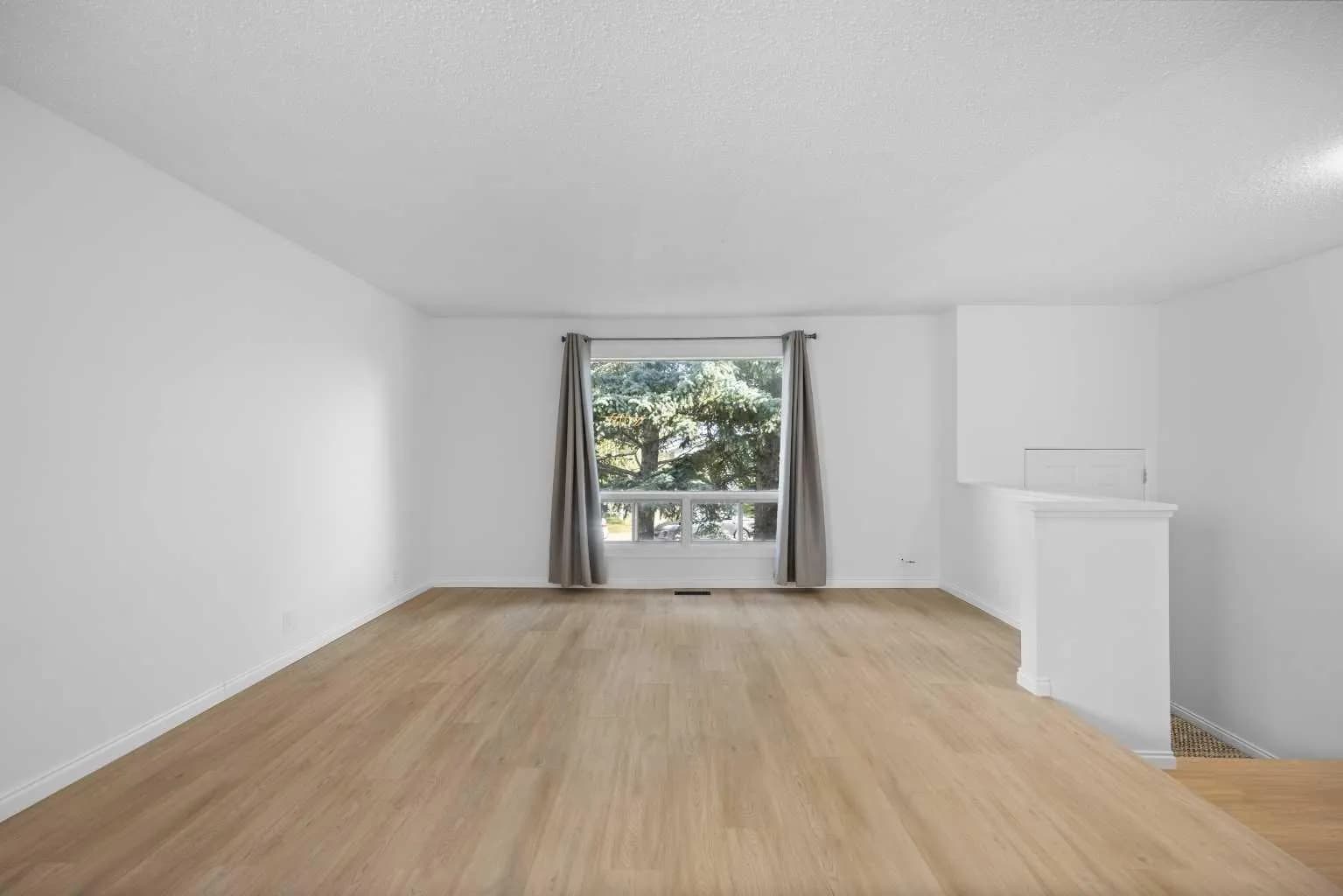 Semi Detached (Half Duplex)