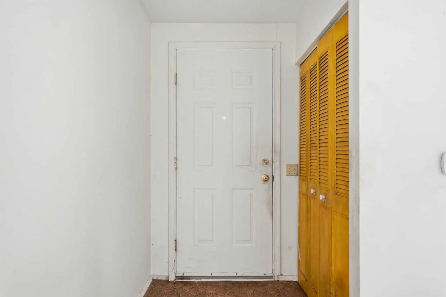 Semi Detached (Half Duplex)