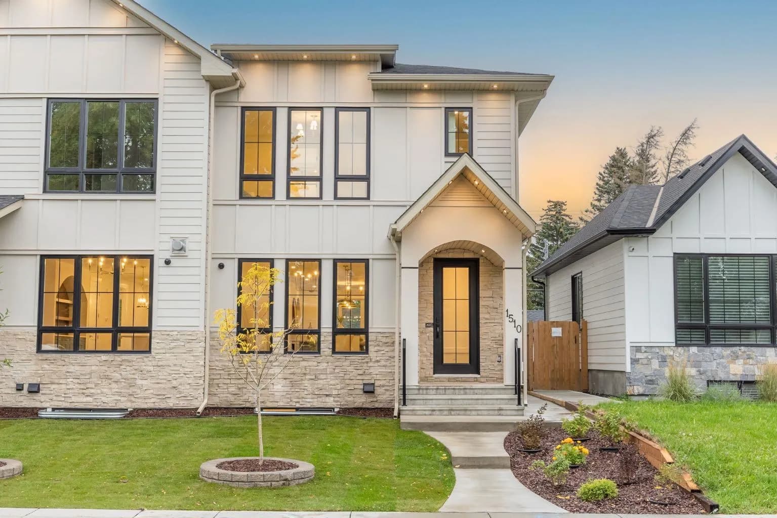 Semi Detached (Half Duplex)