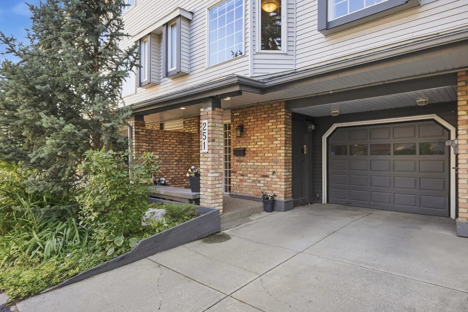 Row/Townhouse
