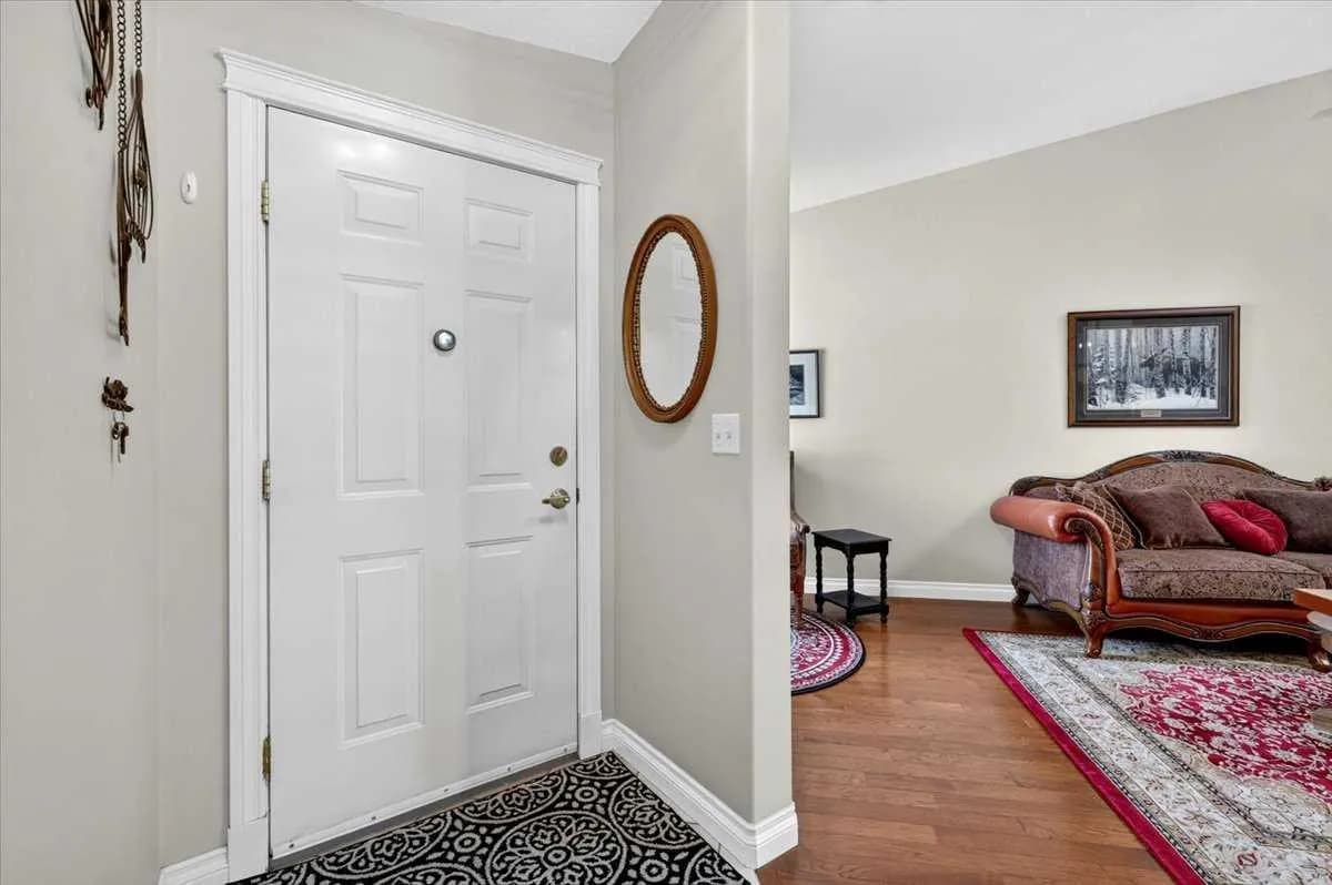 Semi Detached (Half Duplex)