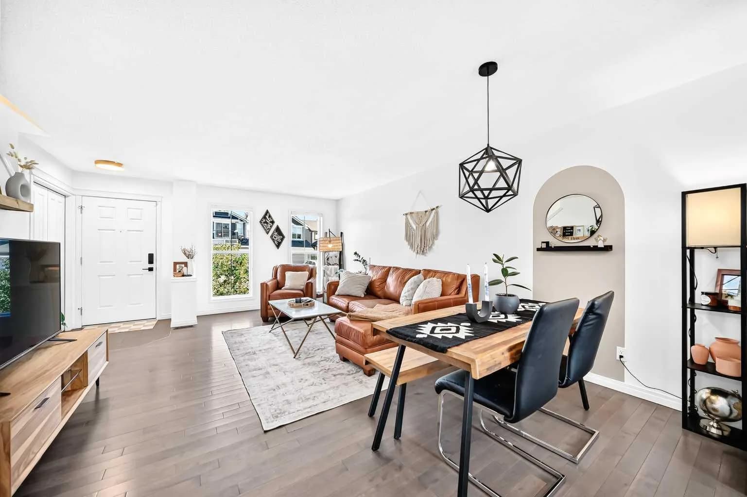Semi Detached (Half Duplex)