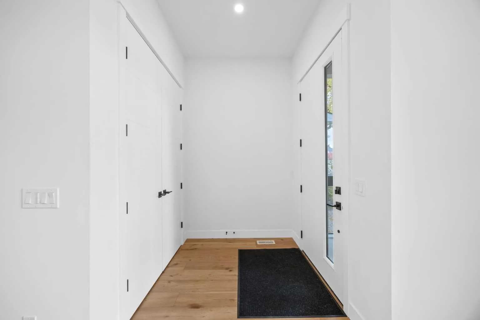Semi Detached (Half Duplex)