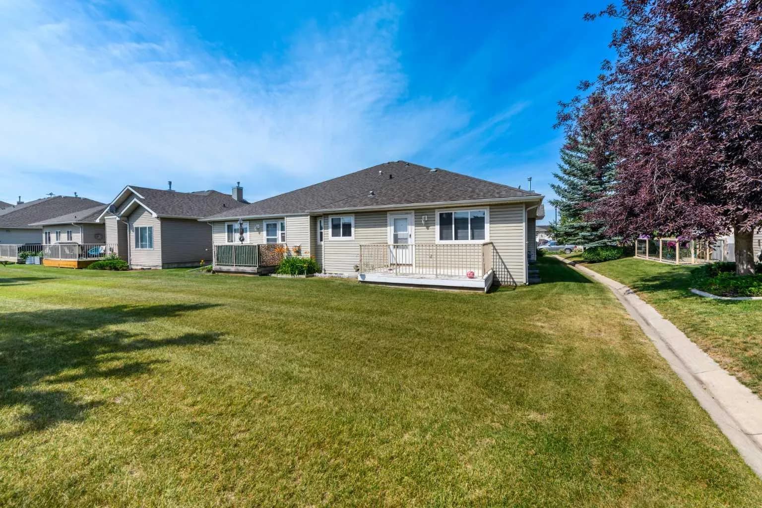 Semi Detached (Half Duplex)
