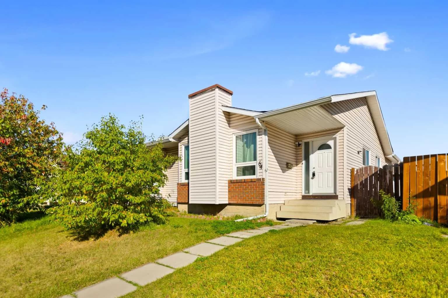 Semi Detached (Half Duplex)