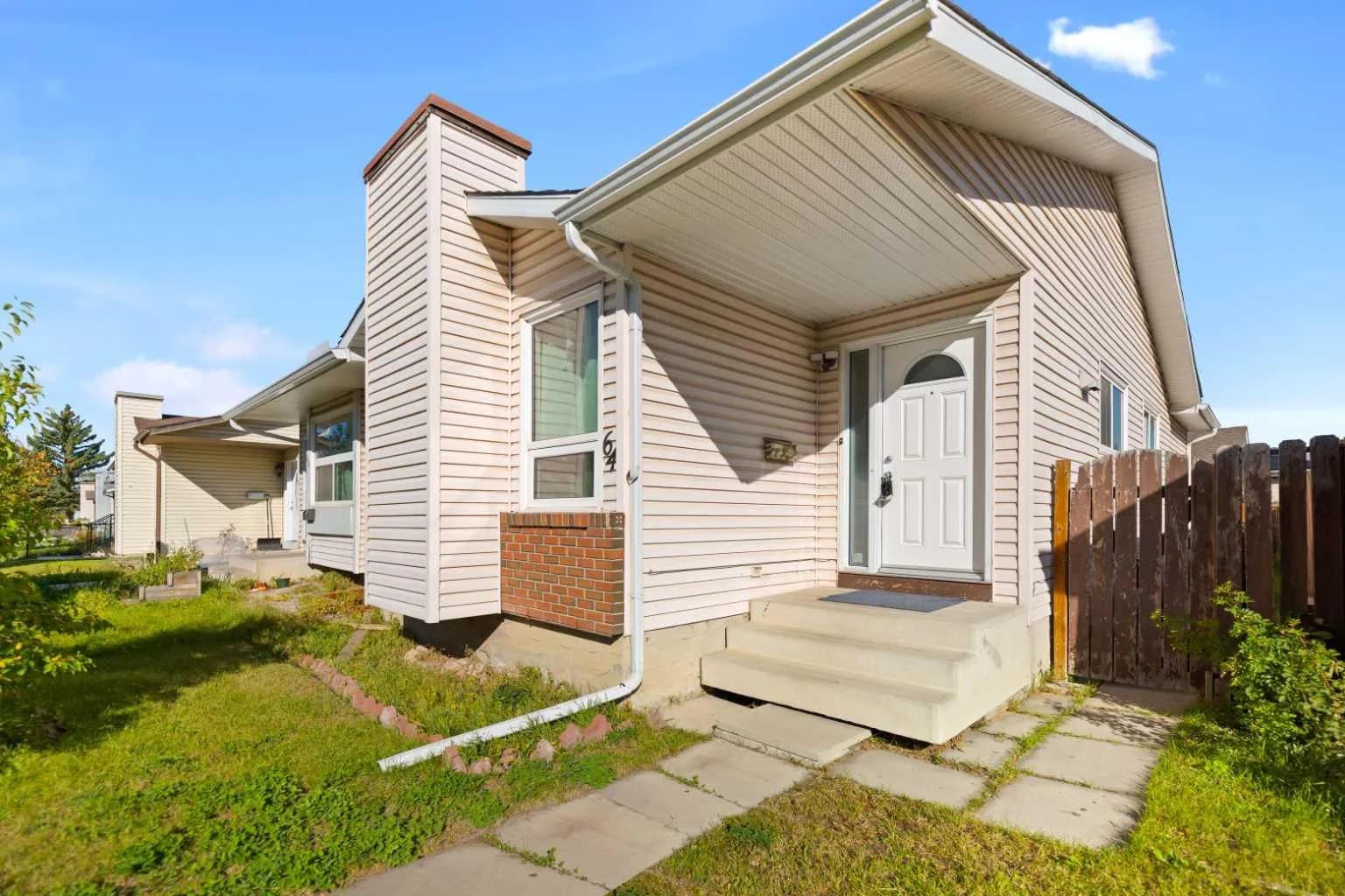 Semi Detached (Half Duplex)