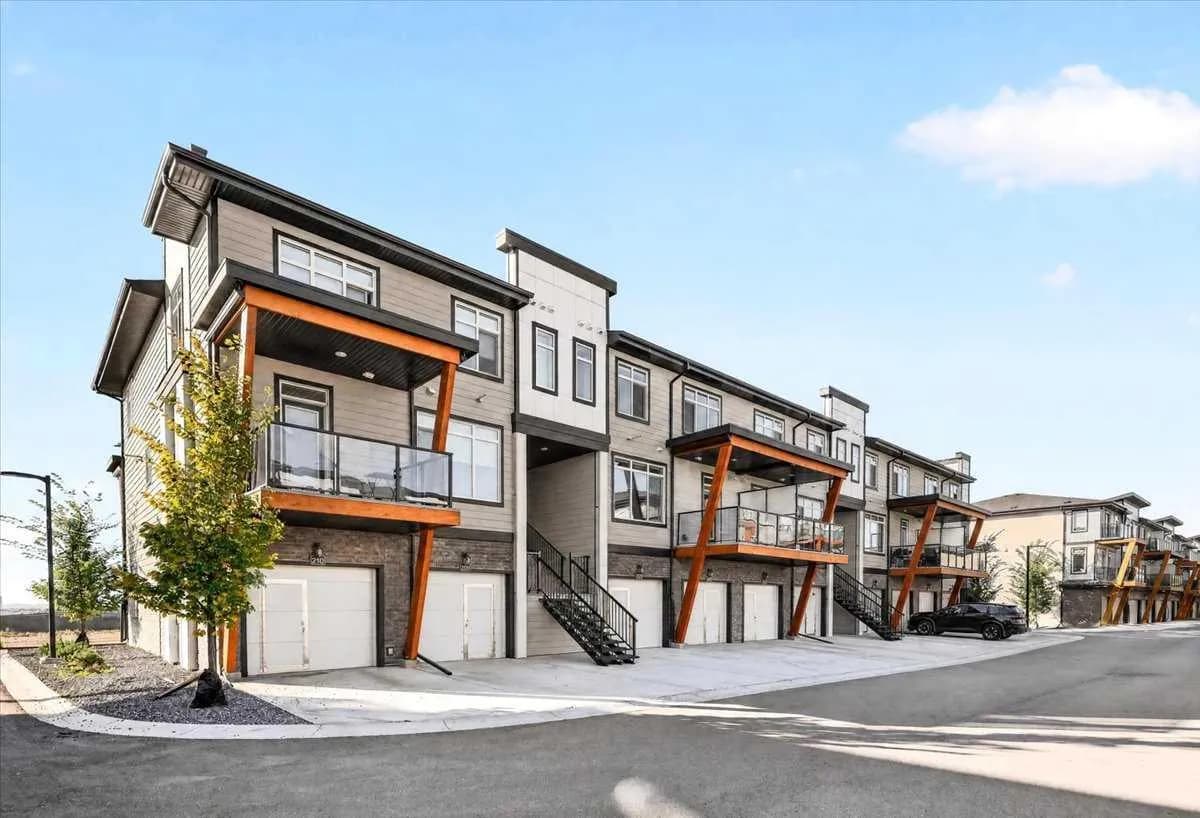 Row/Townhouse