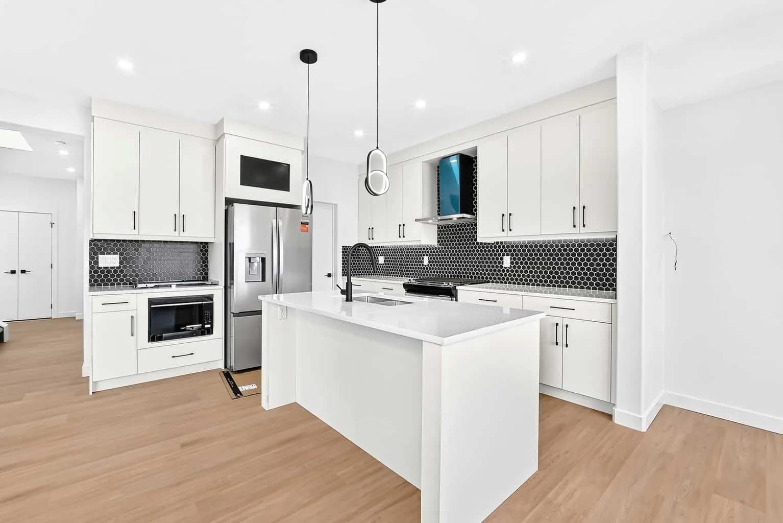 Semi Detached (Half Duplex)