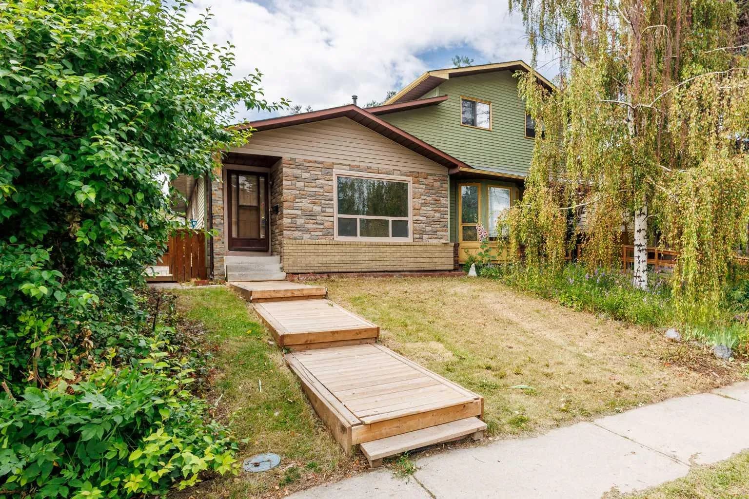 Semi Detached (Half Duplex)