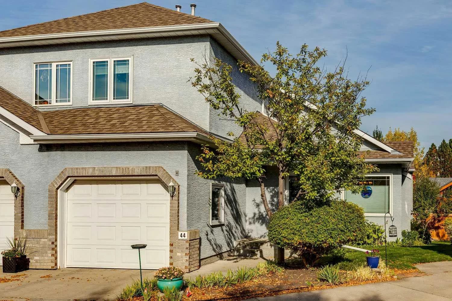Semi Detached (Half Duplex)