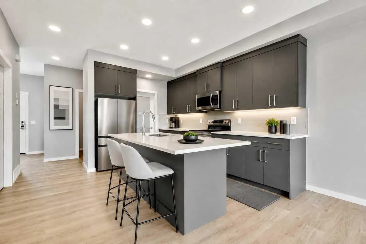 Semi Detached (Half Duplex)
