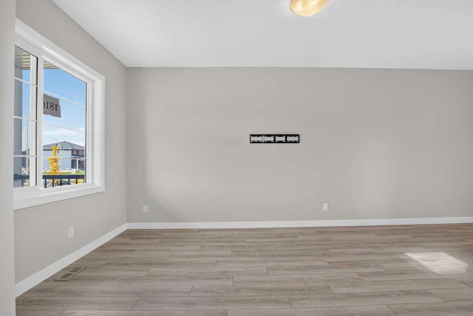 Semi Detached (Half Duplex)