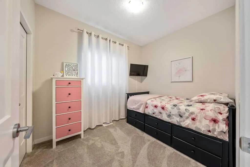 Semi Detached (Half Duplex)