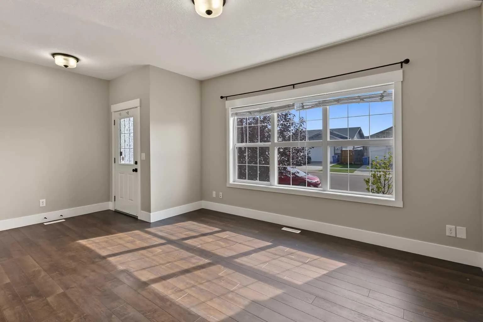 Semi Detached (Half Duplex)