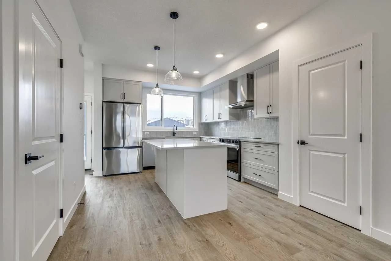 Semi Detached (Half Duplex)