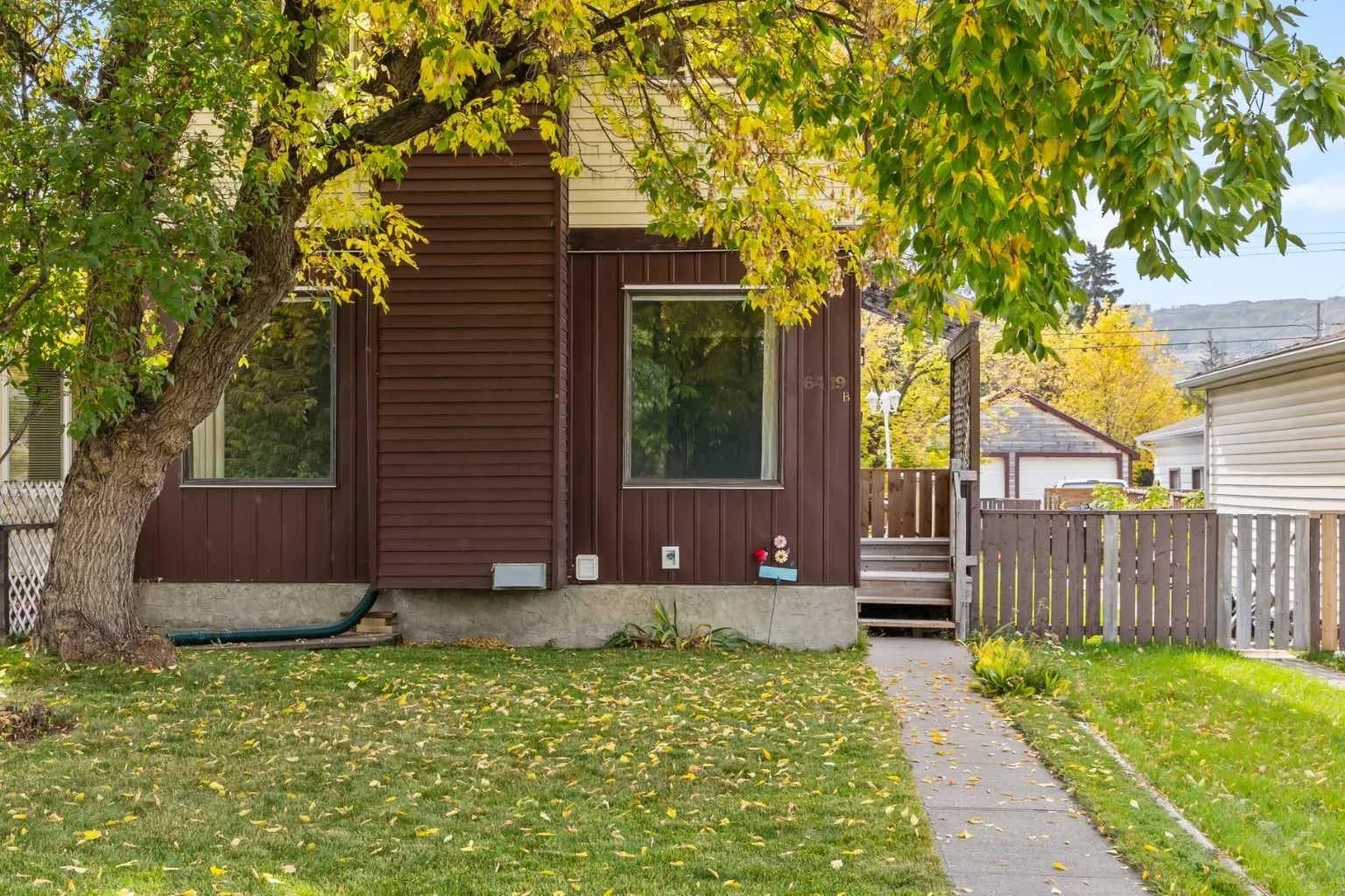 Semi Detached (Half Duplex)