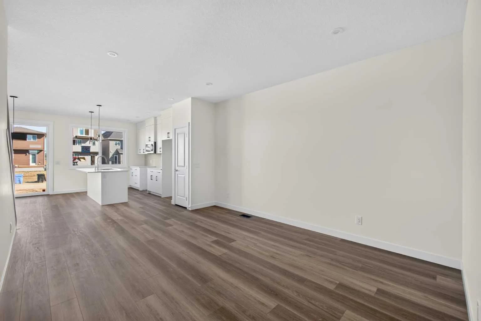 Semi Detached (Half Duplex)