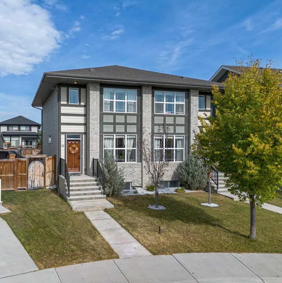 Semi Detached (Half Duplex)