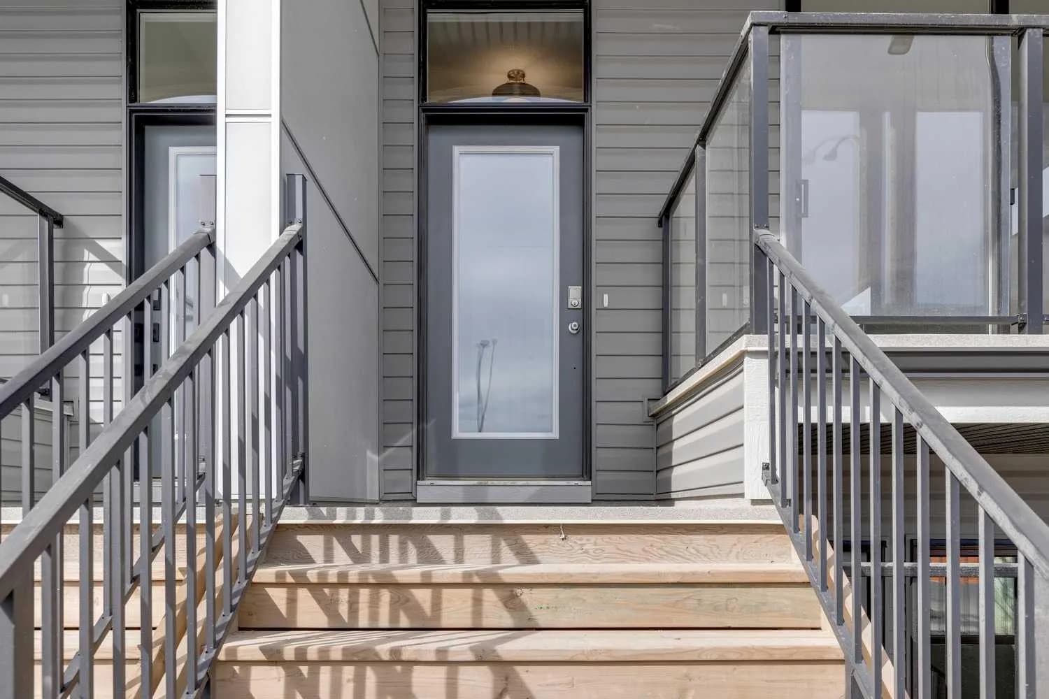 Semi Detached (Half Duplex)
