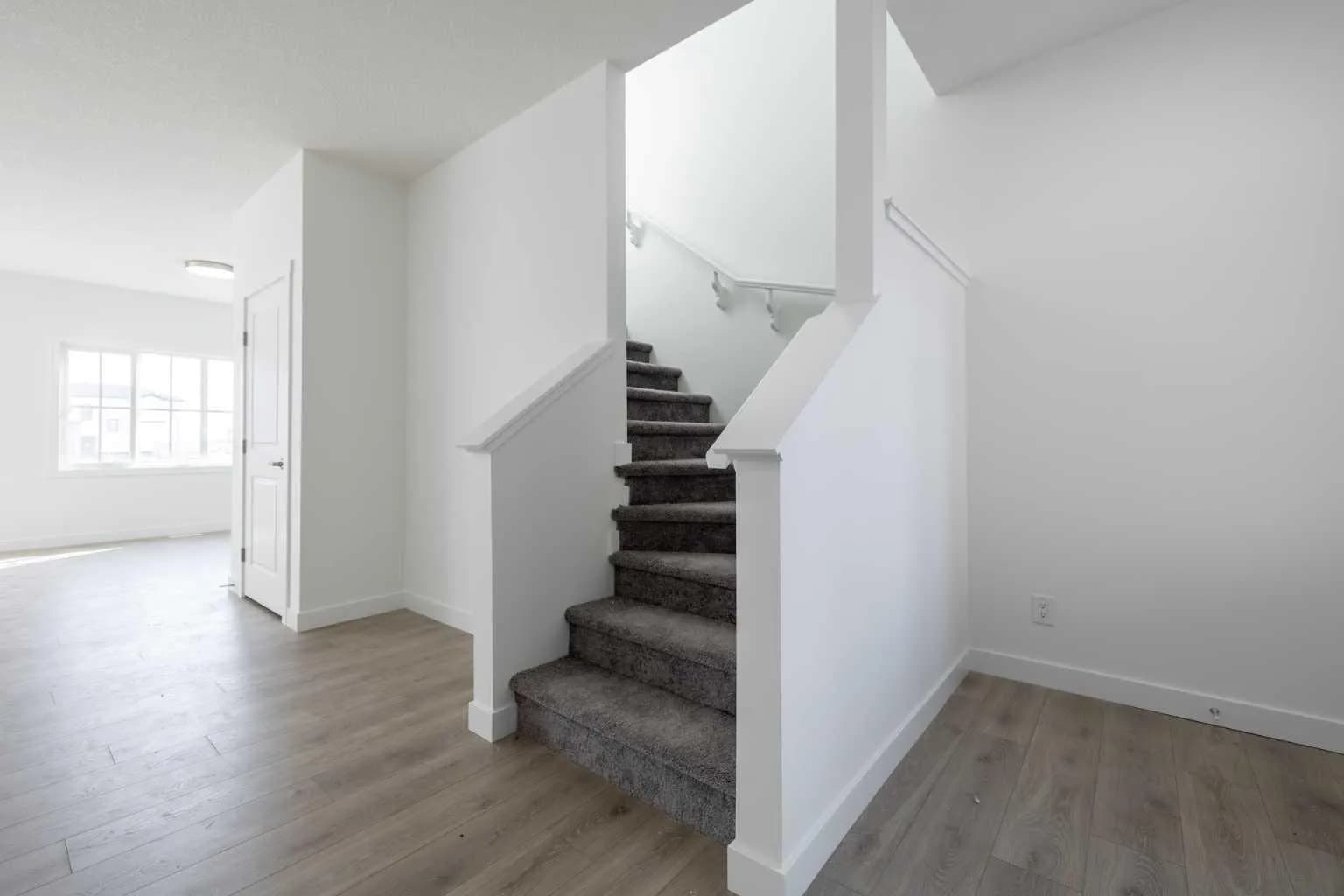 Semi Detached (Half Duplex)