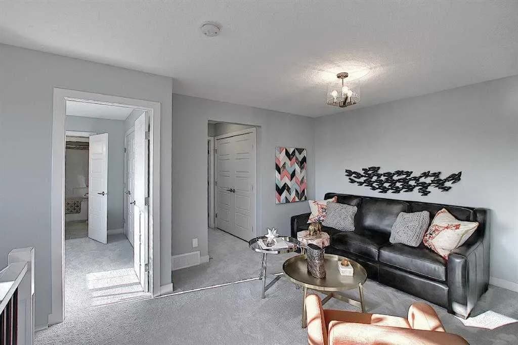 Semi Detached (Half Duplex)