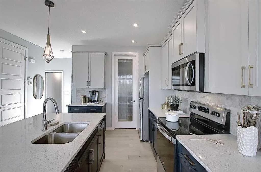 Semi Detached (Half Duplex)