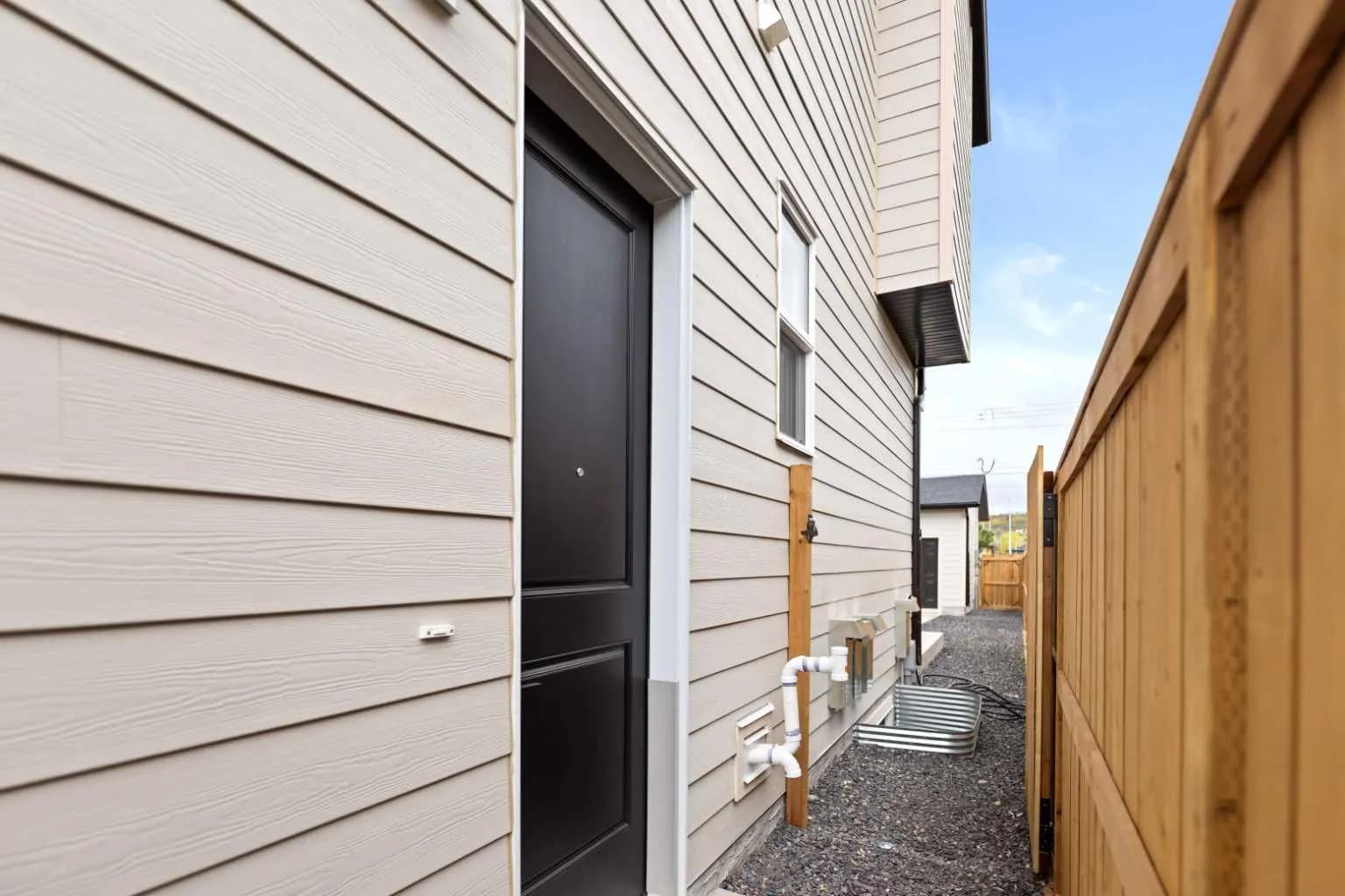 Semi Detached (Half Duplex)