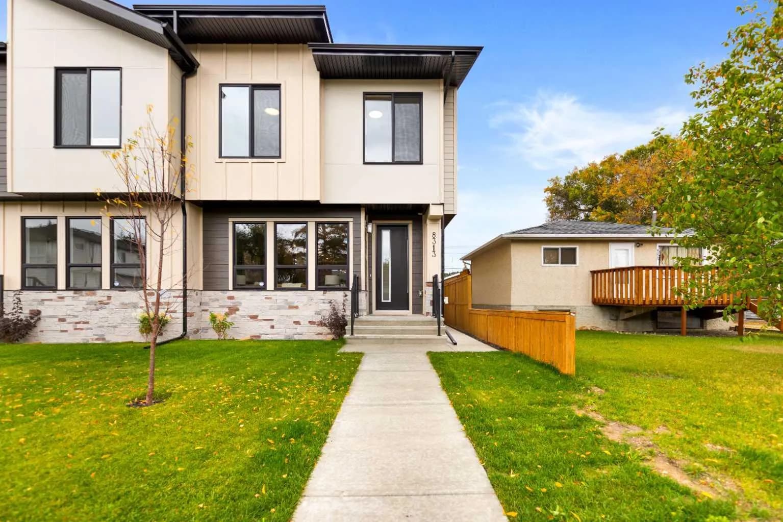 Semi Detached (Half Duplex)