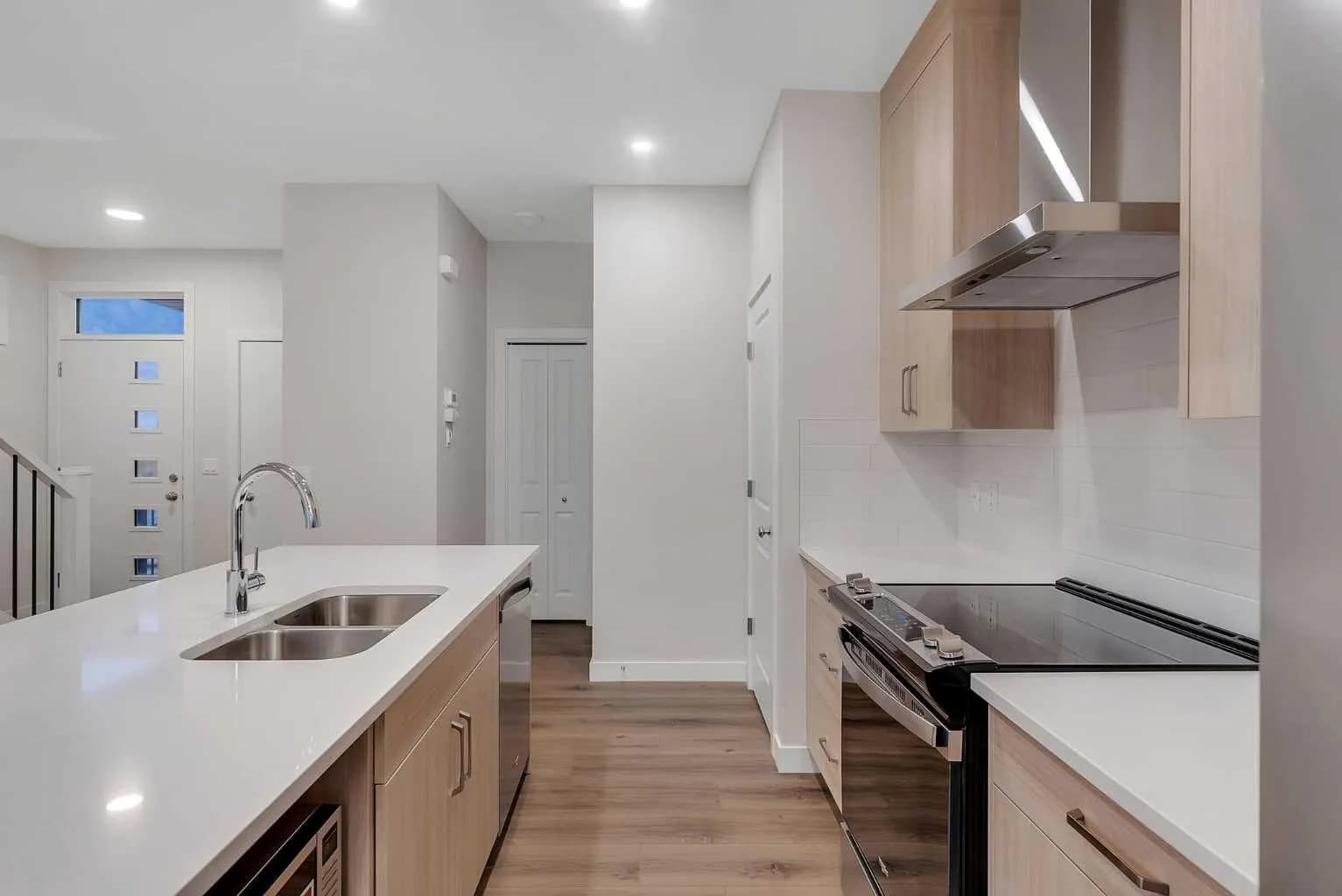 Semi Detached (Half Duplex)