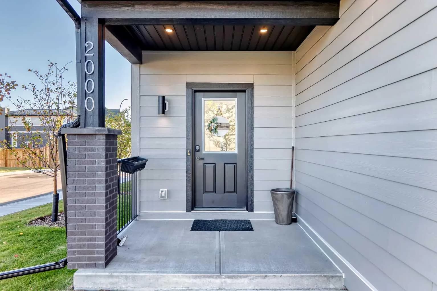 Semi Detached (Half Duplex)