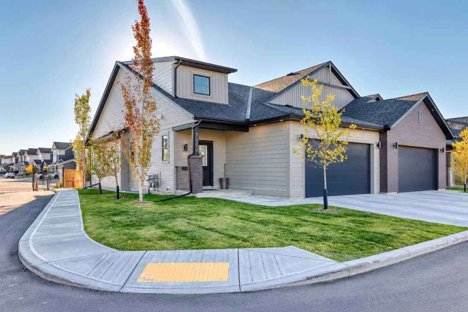 Semi Detached (Half Duplex)