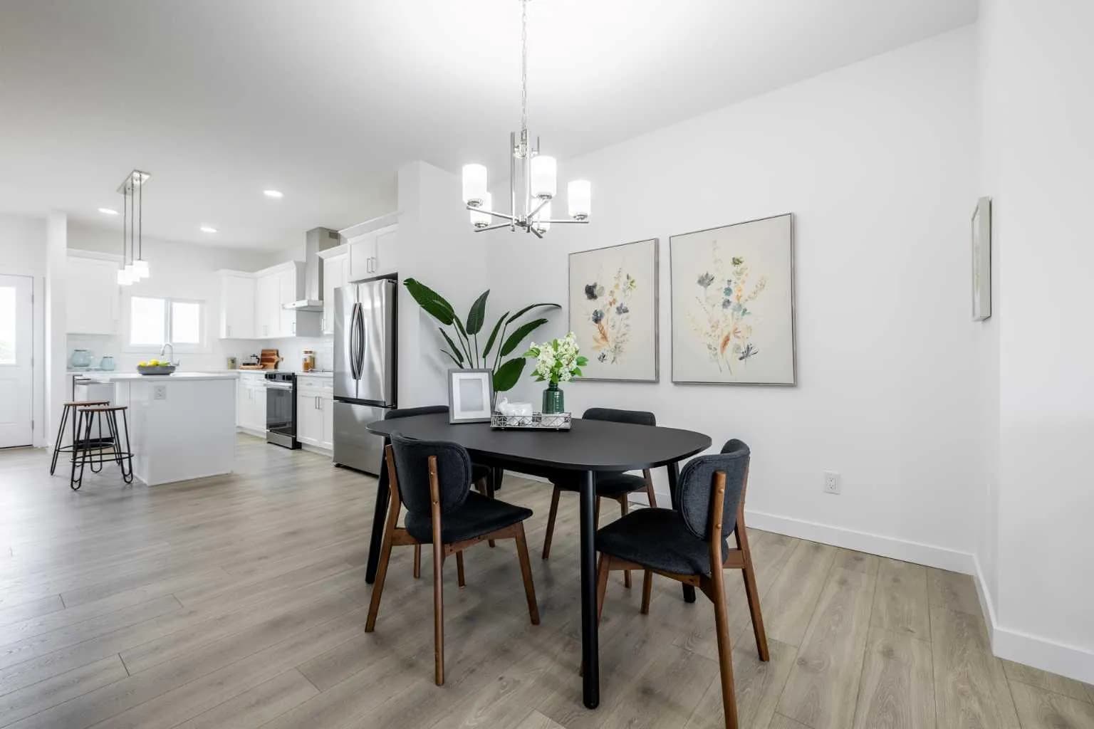 Semi Detached (Half Duplex)