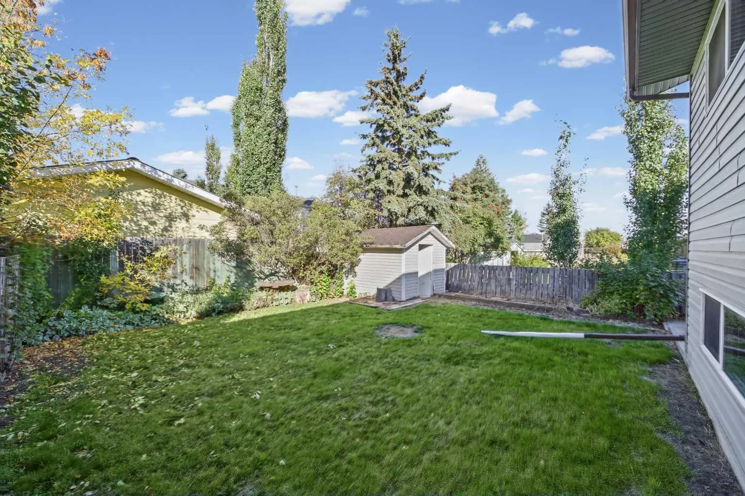 Semi Detached (Half Duplex)