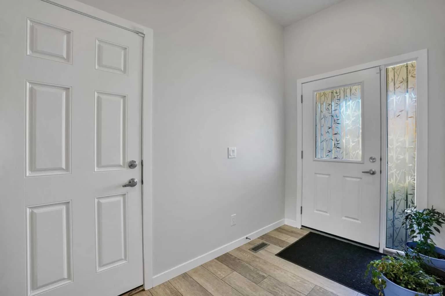 Semi Detached (Half Duplex)