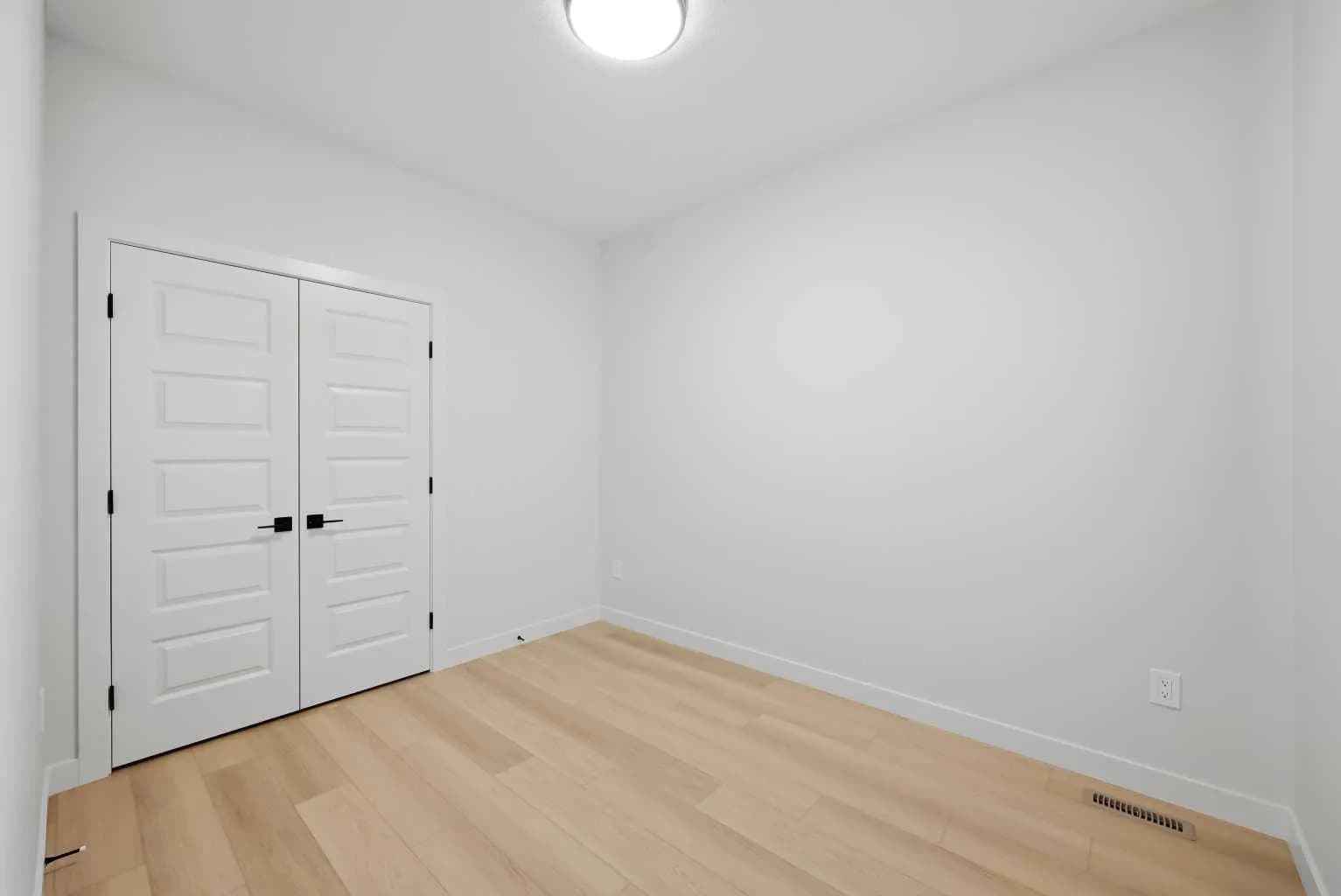 Semi Detached (Half Duplex)