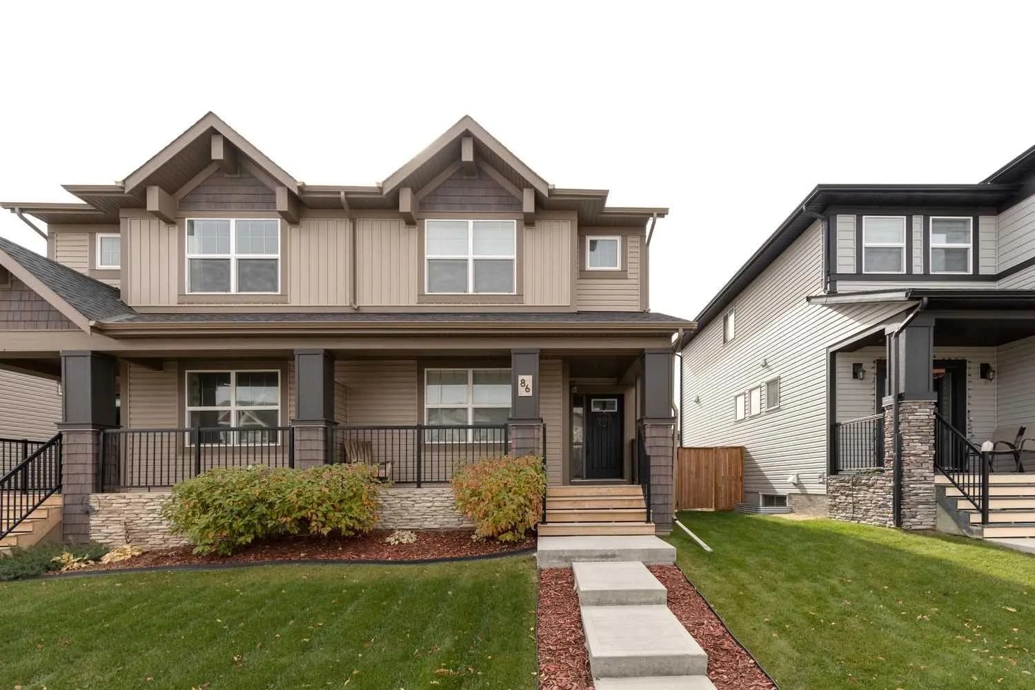 Semi Detached (Half Duplex)