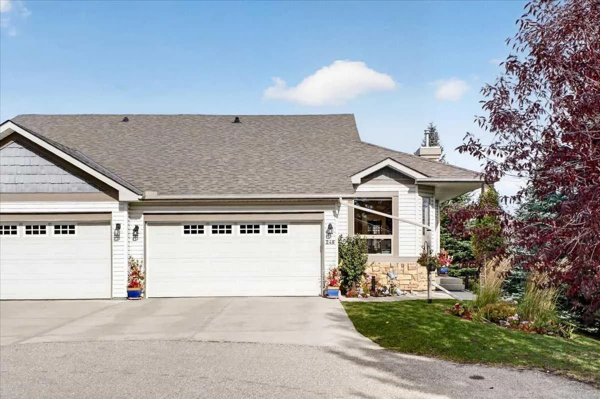 Semi Detached (Half Duplex)