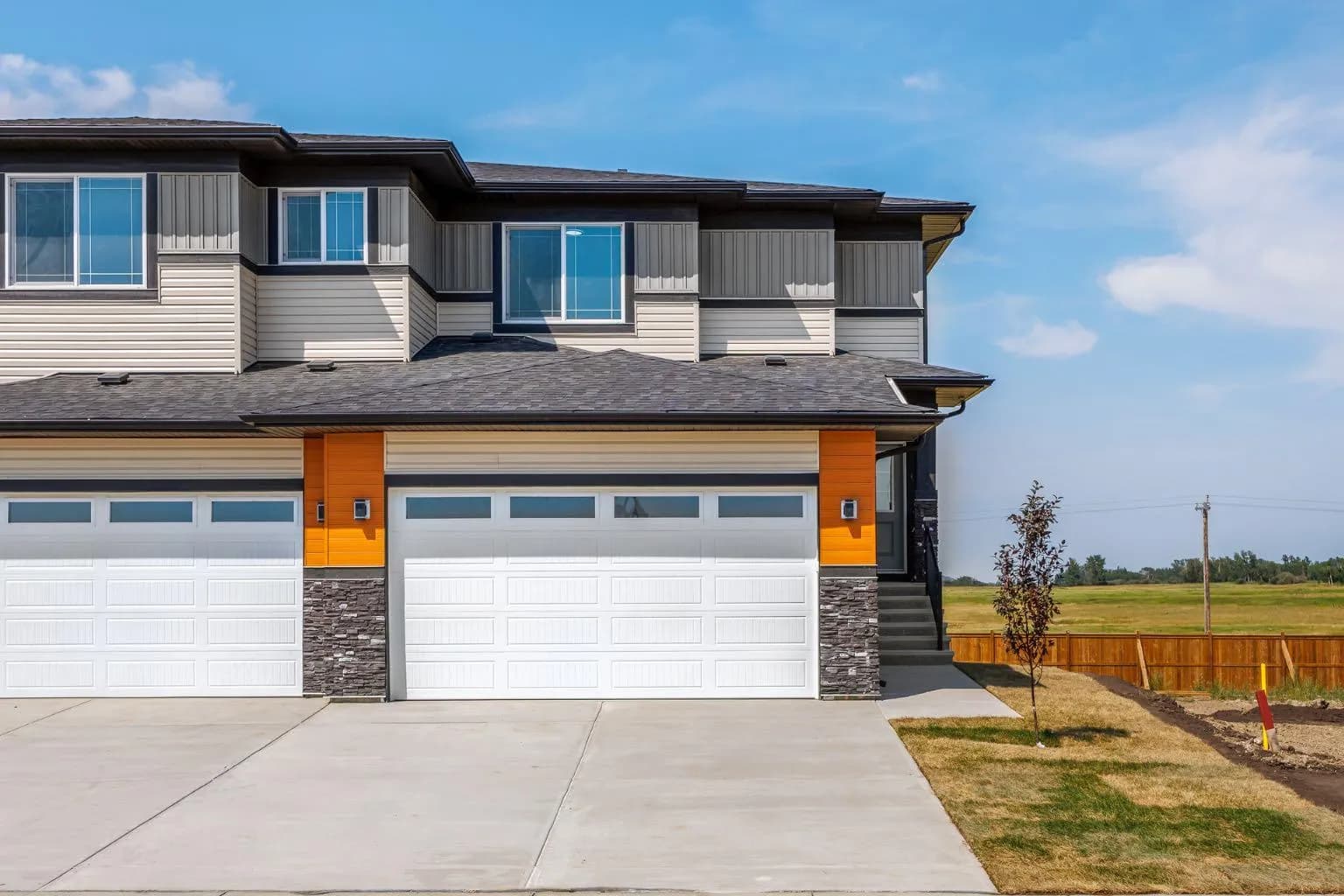 Semi Detached (Half Duplex)
