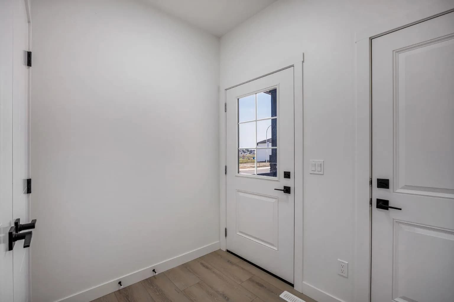 Semi Detached (Half Duplex)