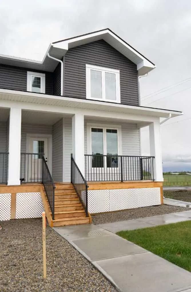 Semi Detached (Half Duplex)