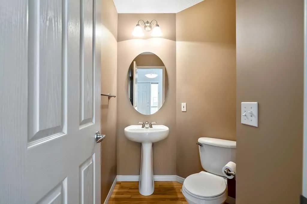 Semi Detached (Half Duplex)