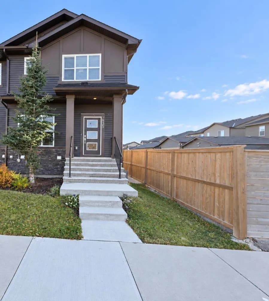 Semi Detached (Half Duplex)
