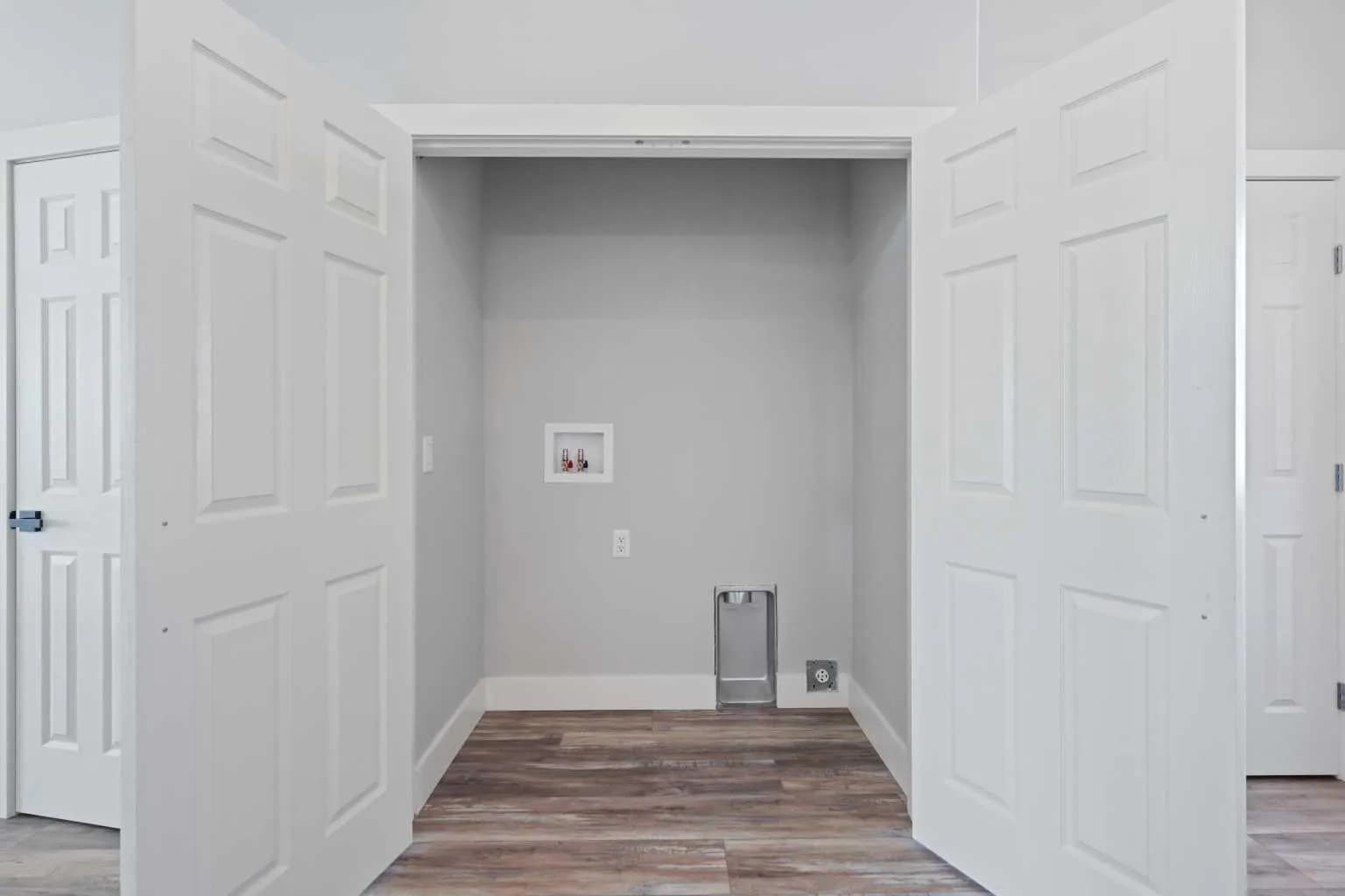 Semi Detached (Half Duplex)