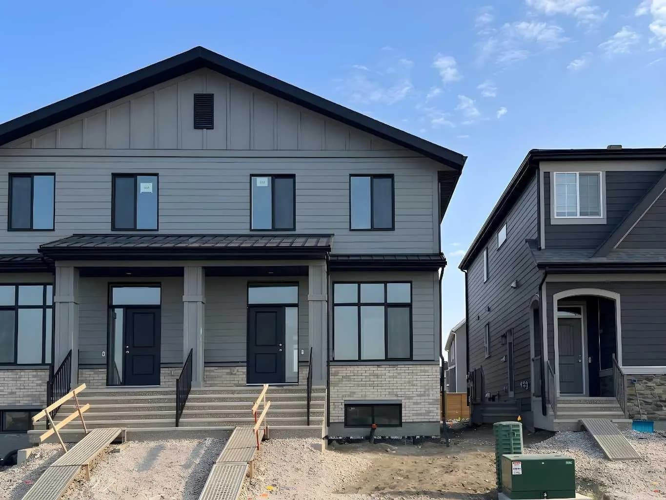 Semi Detached (Half Duplex)