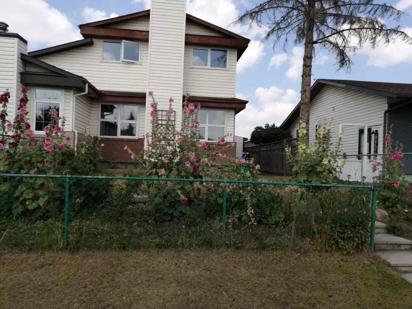 Semi Detached (Half Duplex)