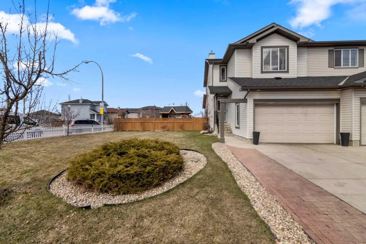 Semi Detached (Half Duplex)