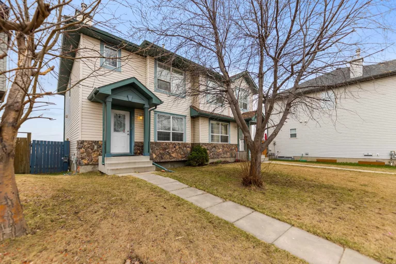 Semi Detached (Half Duplex)