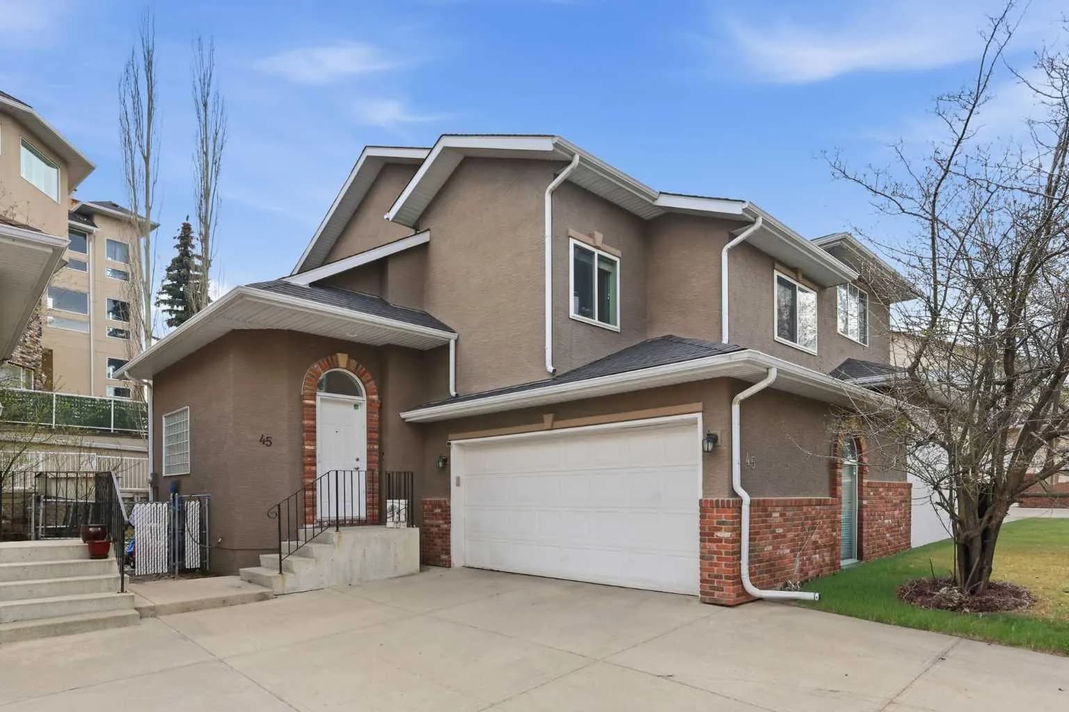 Semi Detached (Half Duplex)