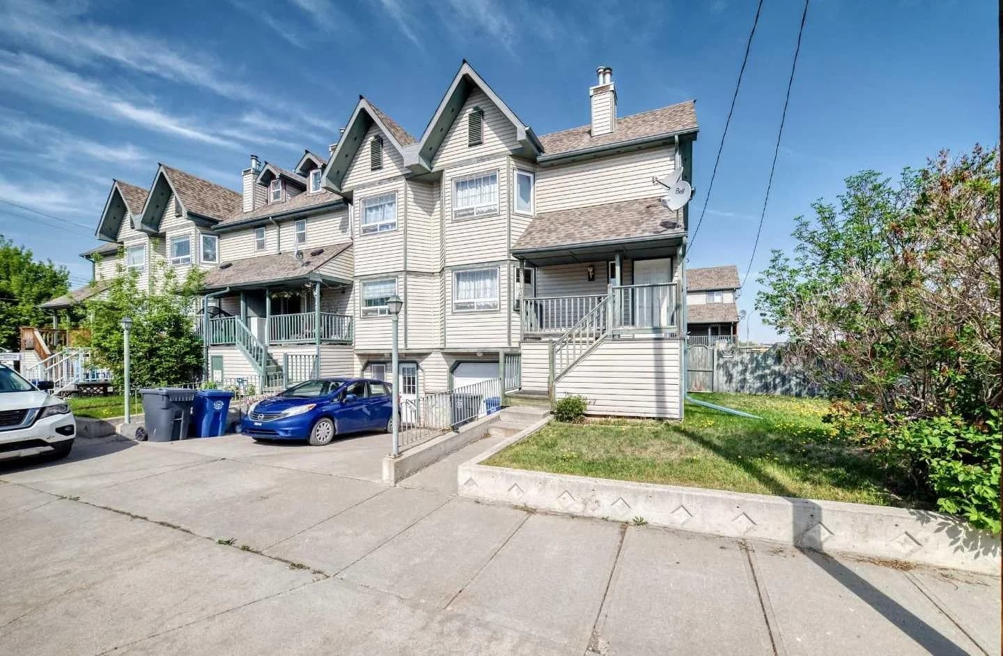 Semi Detached (Half Duplex)