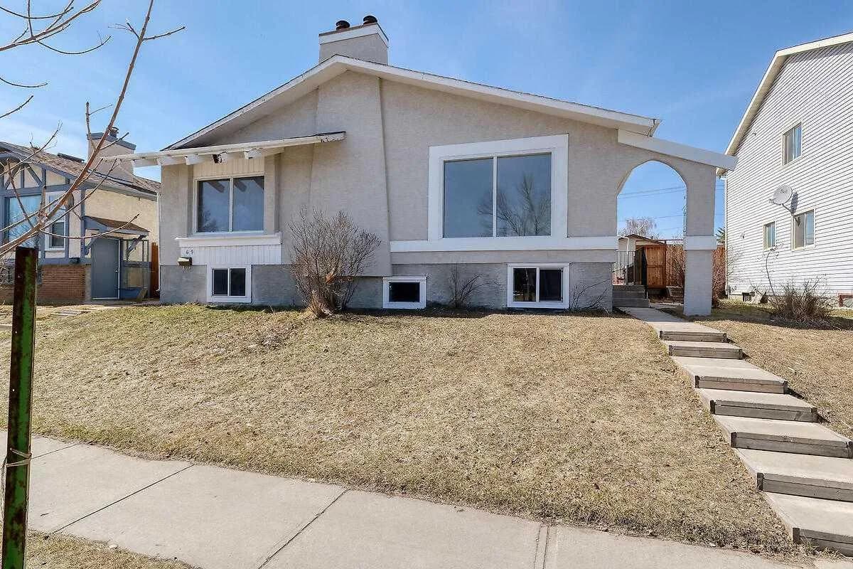 Semi Detached (Half Duplex)